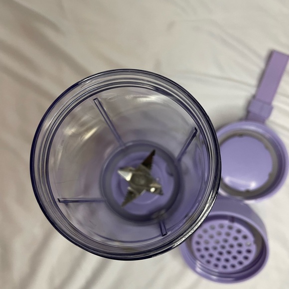 BLENDJET the original * NO CHARGING CORD * Portable Blender, 12 oz, Lavender - Picture 11 of 14